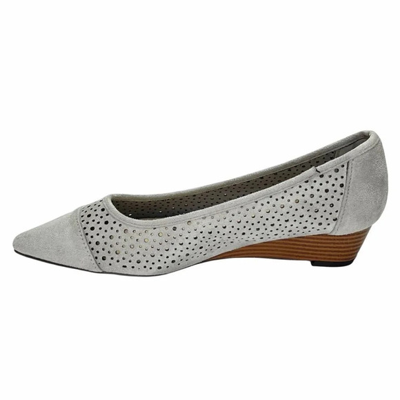 Journee Collection Finnola Grey Perforated Womens Wedge Pumps Size 8M - Picture 4 of 12